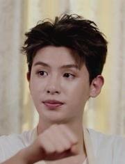 娱乐吃瓜君黄明昊,娱乐吃瓜界的“瓜王”崛起之路